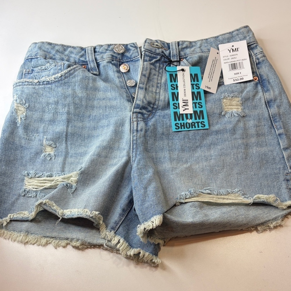 YMI Light Wash Distressed Mom Shorts – Button Fly – NWT